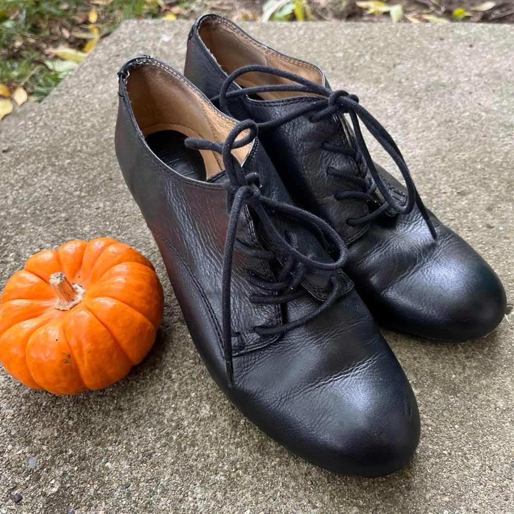 Frye Stella Oxford Shoes - Black
